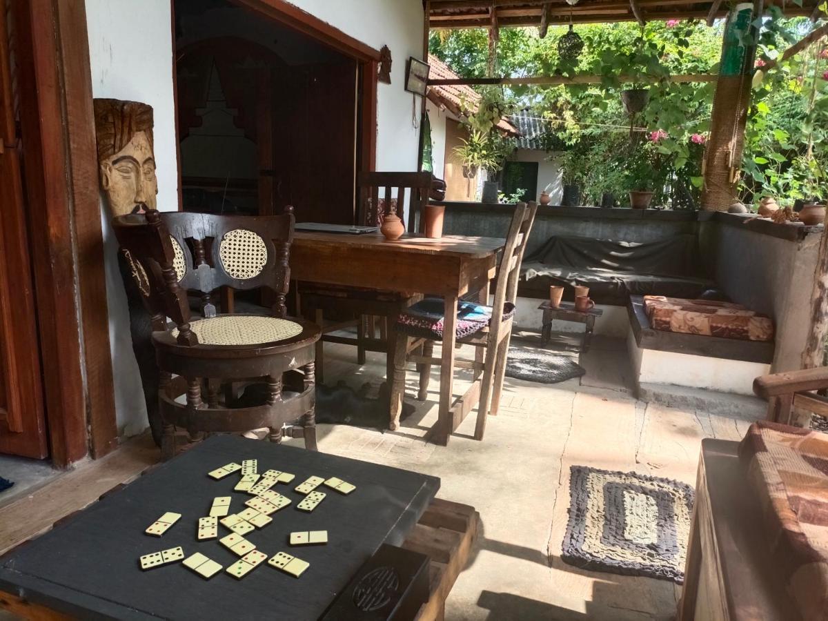 Mamisa Cafe, Home Stay ハバラナ エクステリア 写真