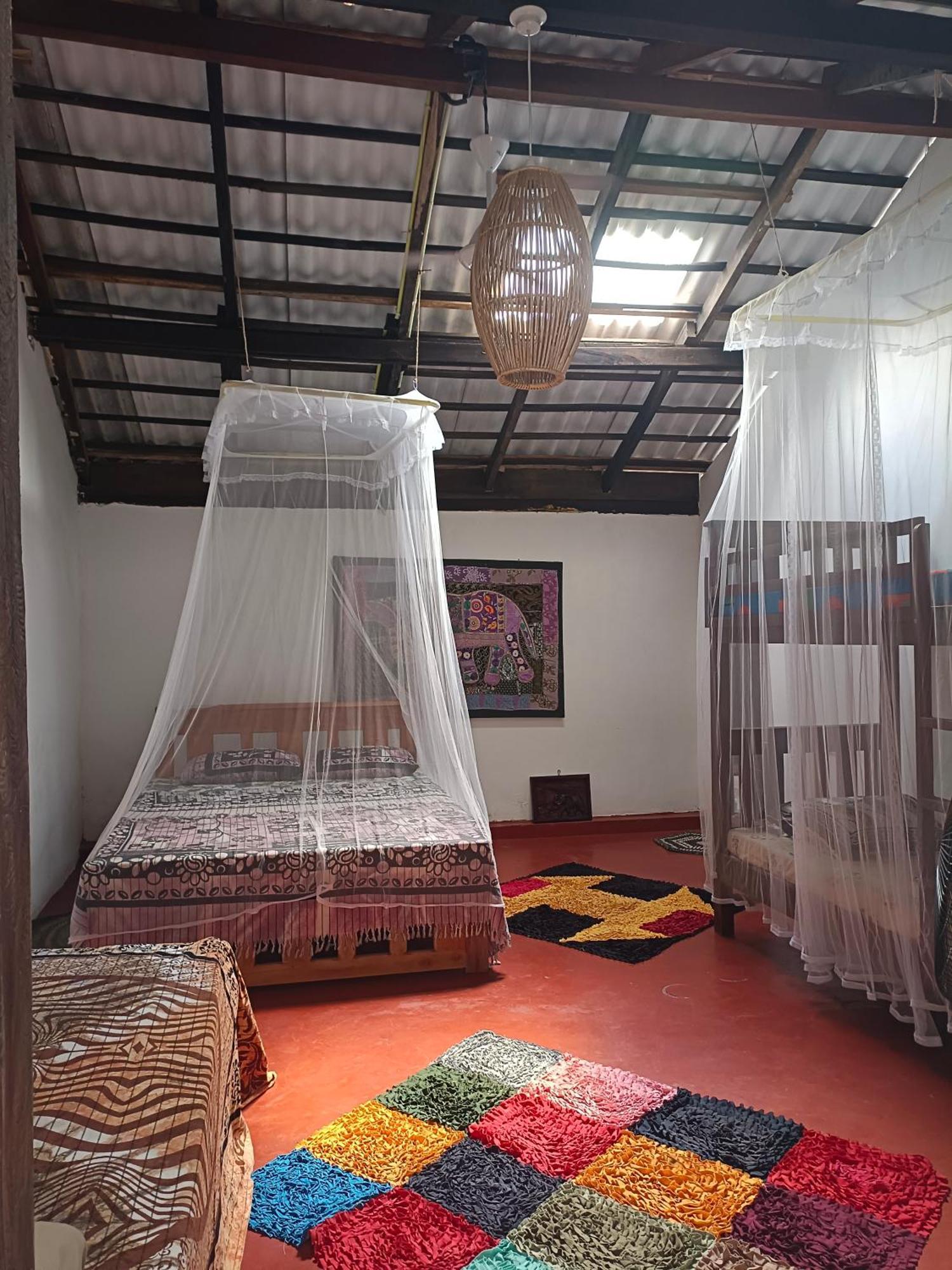 Mamisa Cafe, Home Stay ハバラナ エクステリア 写真